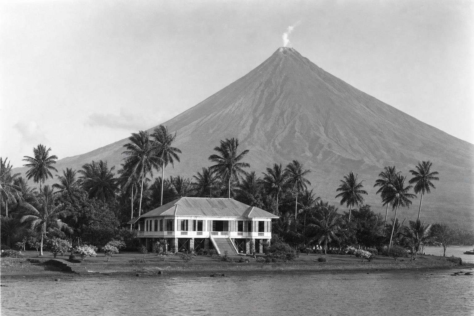 The grand house called San Rogue, home before the war