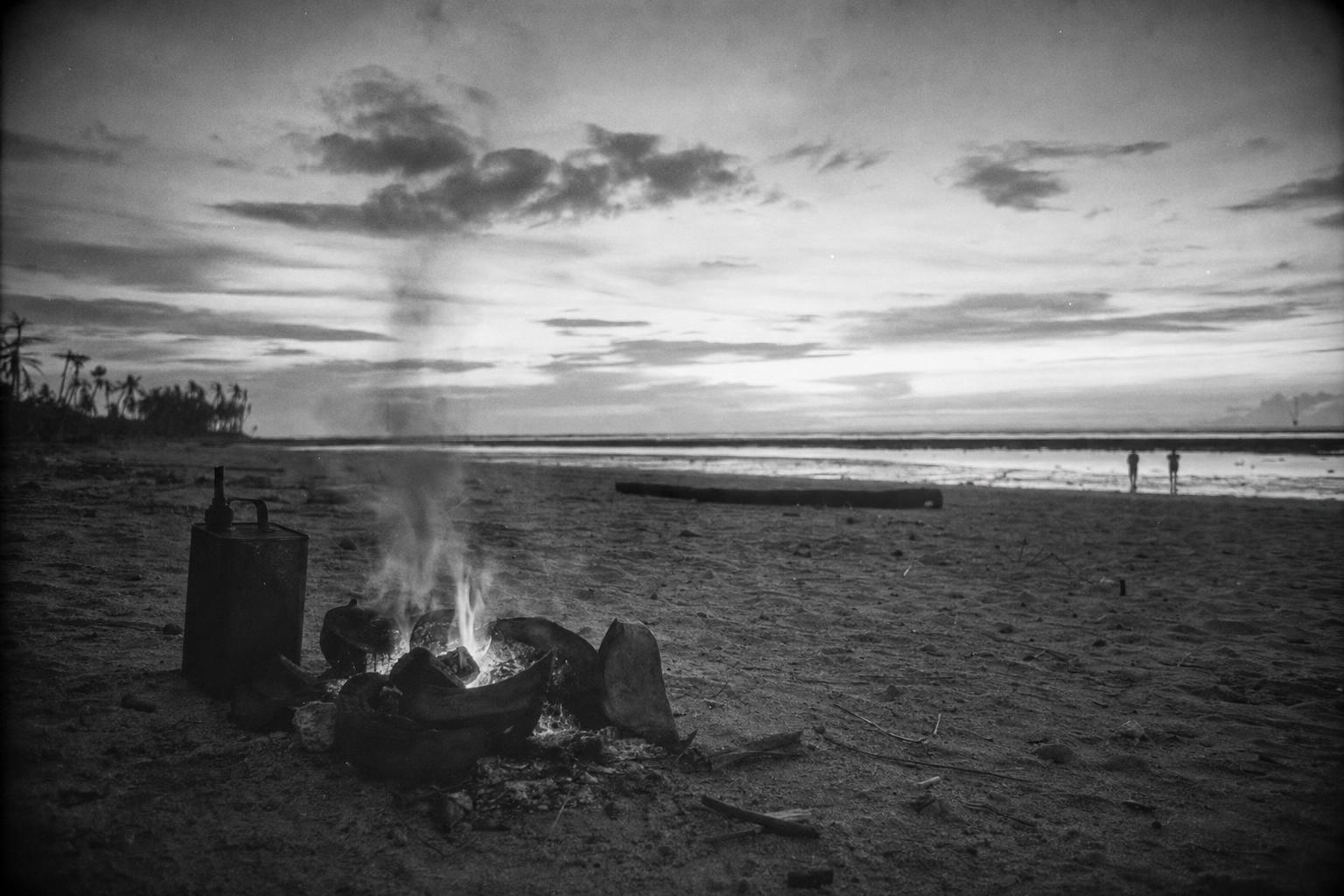 Castaway evenings on the beach